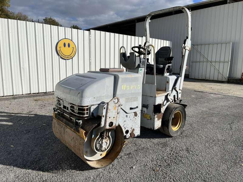 Caterpillar CB225E - مدحلة الأسفلت: صور 2 Caterpillar CB225E - مدحلة الأسفلت: صور 2