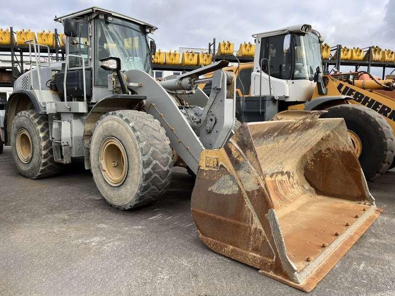 Caterpillar Chargeur sur Pneus 962K - اللودر بعجل: صور 1 Caterpillar Chargeur sur Pneus 962K - اللودر بعجل: صور 1
