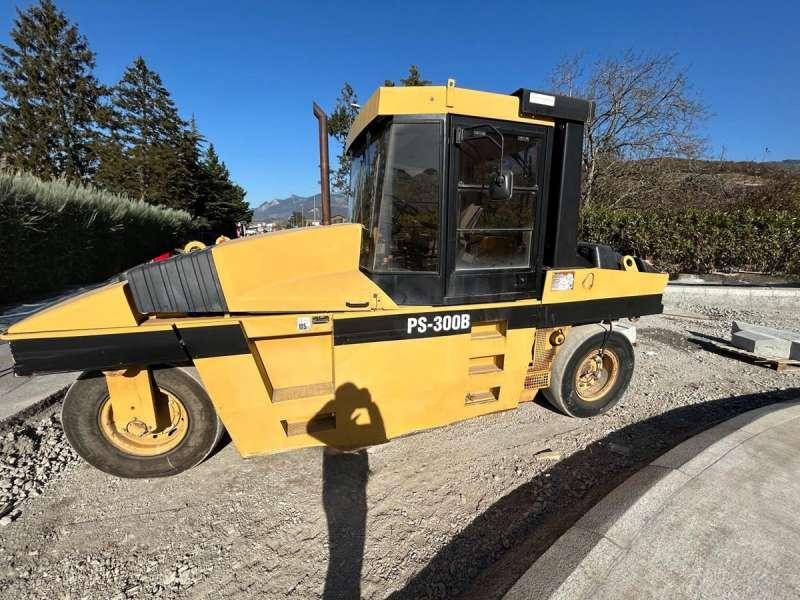 Caterpillar PS300B - مداحل الإطارات الهوائية: صور 3 Caterpillar PS300B - مداحل الإطارات الهوائية: صور 3