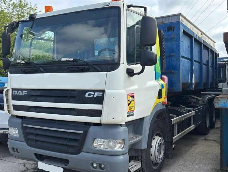 DAF Camion Ampliroll CF 85.460 6X2 - شاحنة ذات الخطاف: صور 2 DAF Camion Ampliroll CF 85.460 6X2 - شاحنة ذات الخطاف: صور 2