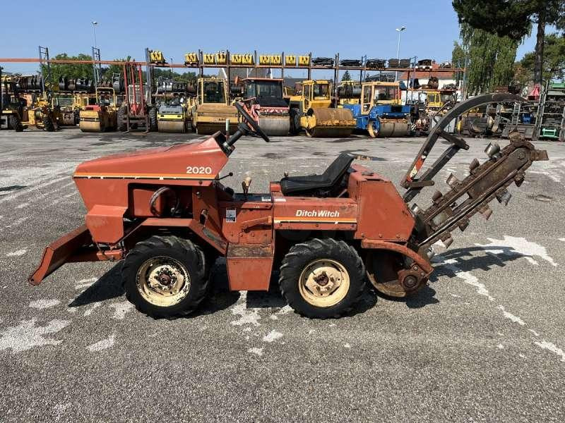 DITCH WITCH 2020K - خندقکن: صور 4 DITCH WITCH 2020K - خندقکن: صور 4