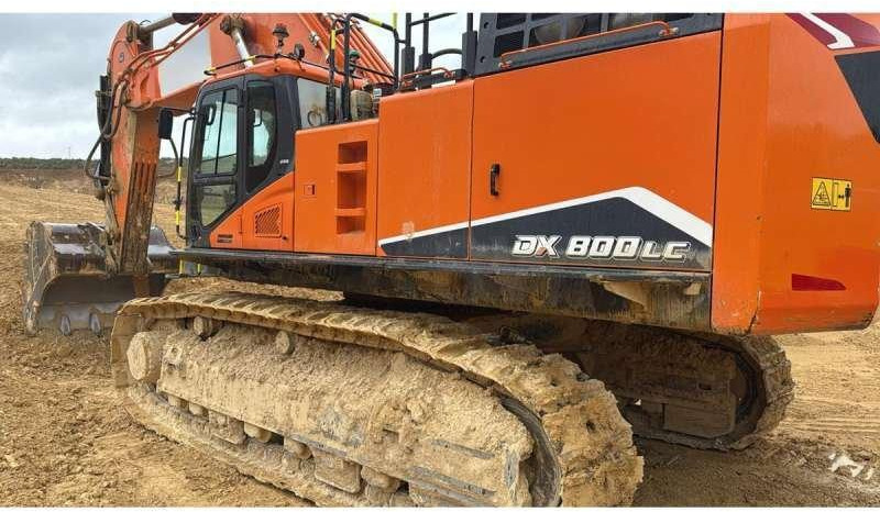 Doosan DX800LC-7 - حفارات زحافة: صور 1 Doosan DX800LC-7 - حفارات زحافة: صور 1