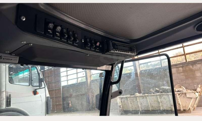 EGHOLM MASKINER 22A - سياره كنس شوارع: صور 4 EGHOLM MASKINER 22A - سياره كنس شوارع: صور 4