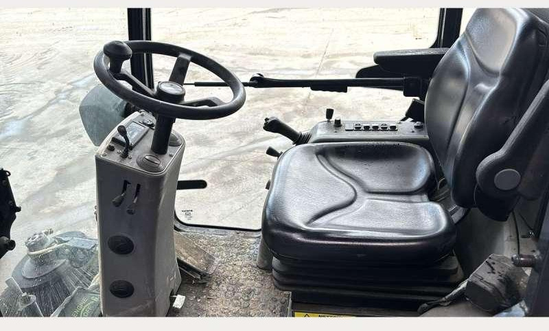 EGHOLM MASKINER 22A - سياره كنس شوارع: صور 3 EGHOLM MASKINER 22A - سياره كنس شوارع: صور 3