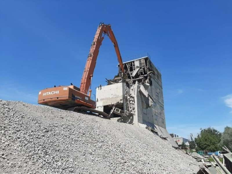 Hitachi EX400LC - هدم: صور 5 Hitachi EX400LC - هدم: صور 5