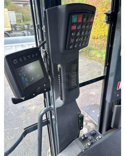 آلة تسوية الأرض John Deere 622GP EQUIPEE GPS 3D: صور 9 آلة تسوية الأرض John Deere 622GP EQUIPEE GPS 3D: صور 9