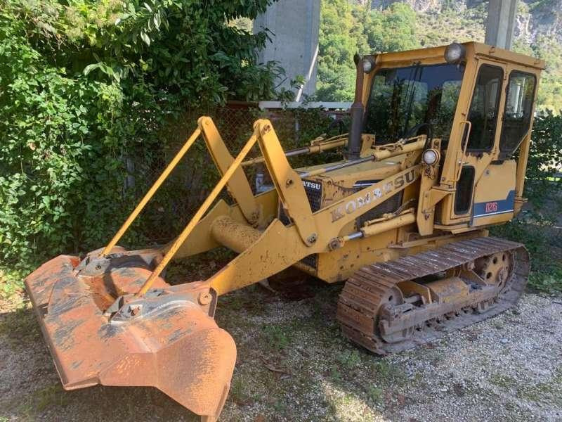 Komatsu D21S-6 - اللودر المجنزر: صور 1 Komatsu D21S-6 - اللودر المجنزر: صور 1