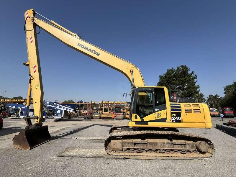 Komatsu PC240LC-10 - حفارة النقل والشحن: صور 3 Komatsu PC240LC-10 - حفارة النقل والشحن: صور 3