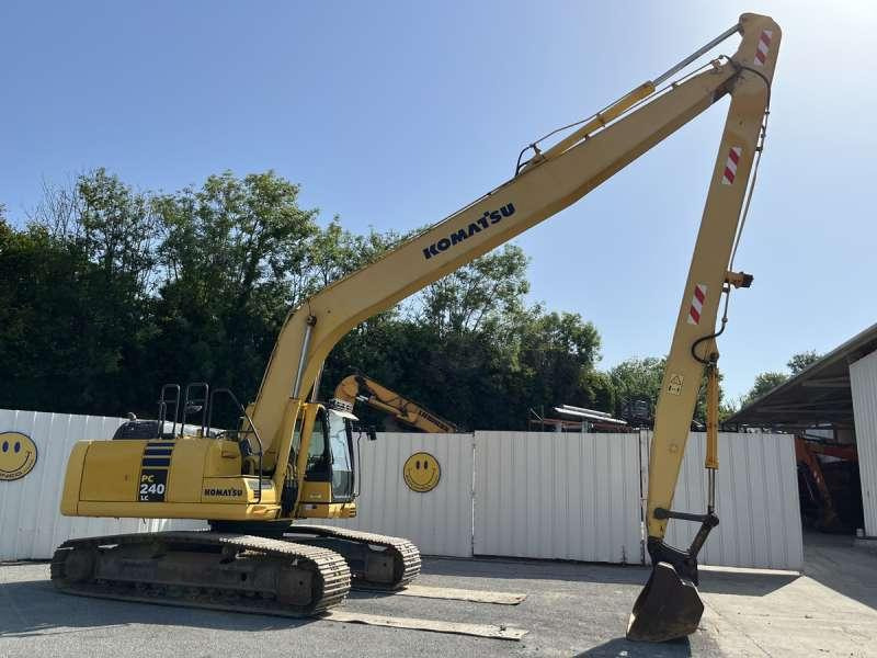 Komatsu PC240LC-10 - حفارة النقل والشحن: صور 1 Komatsu PC240LC-10 - حفارة النقل والشحن: صور 1