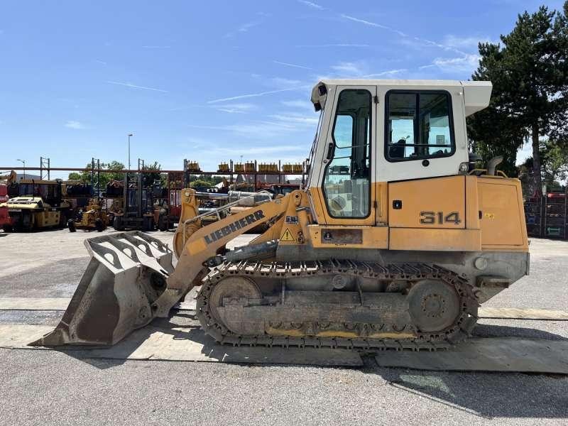 Liebherr LR614 - اللودر المجنزر: صور 4 Liebherr LR614 - اللودر المجنزر: صور 4