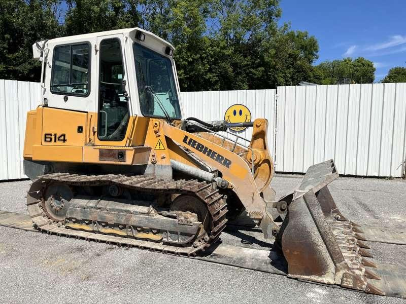 Liebherr LR614 - اللودر المجنزر: صور 1 Liebherr LR614 - اللودر المجنزر: صور 1