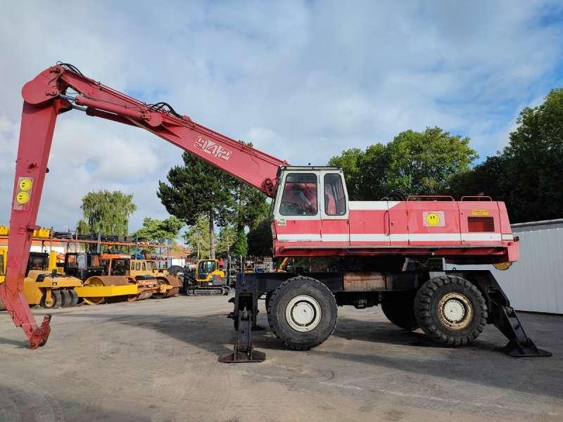 Liebherr Pelle Industrie A942 - حفارة النقل والشحن: صور 3 Liebherr Pelle Industrie A942 - حفارة النقل والشحن: صور 3