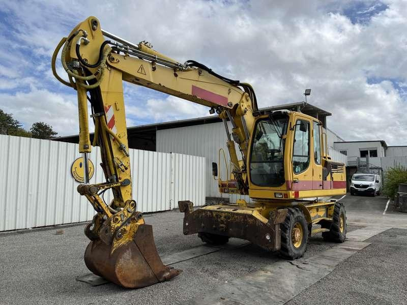 Liebherr Pelle sur Pneus A900C LITRONIC - حفارة على عجلات: صور 2 Liebherr Pelle sur Pneus A900C LITRONIC - حفارة على عجلات: صور 2