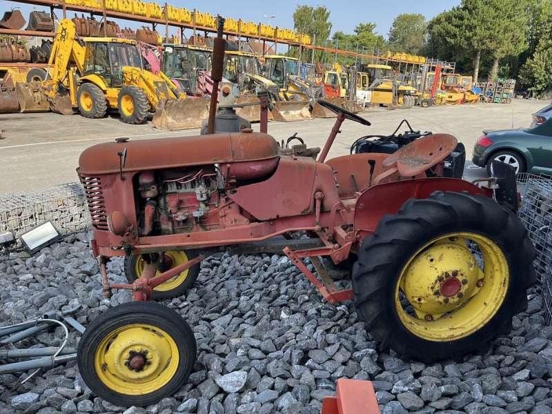 MASSEY-HARRIS PONY 812 - جرار: صور 5 MASSEY-HARRIS PONY 812 - جرار: صور 5