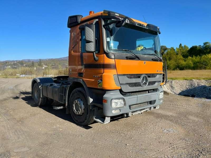 Mercedes Tracteur Routier 1846 - شاحنة جرار: صور 1 Mercedes Tracteur Routier 1846 - شاحنة جرار: صور 1