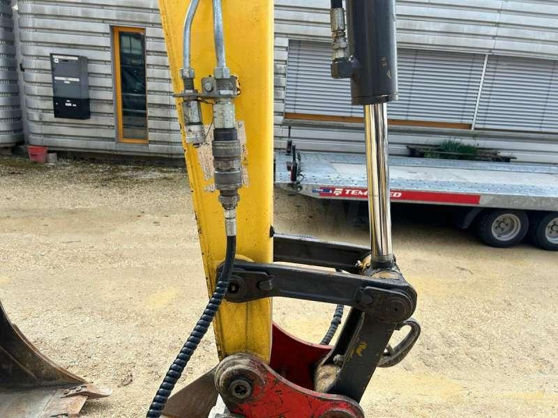 New Holland E50B SR - حفارة مصغرة: صور 5 New Holland E50B SR - حفارة مصغرة: صور 5