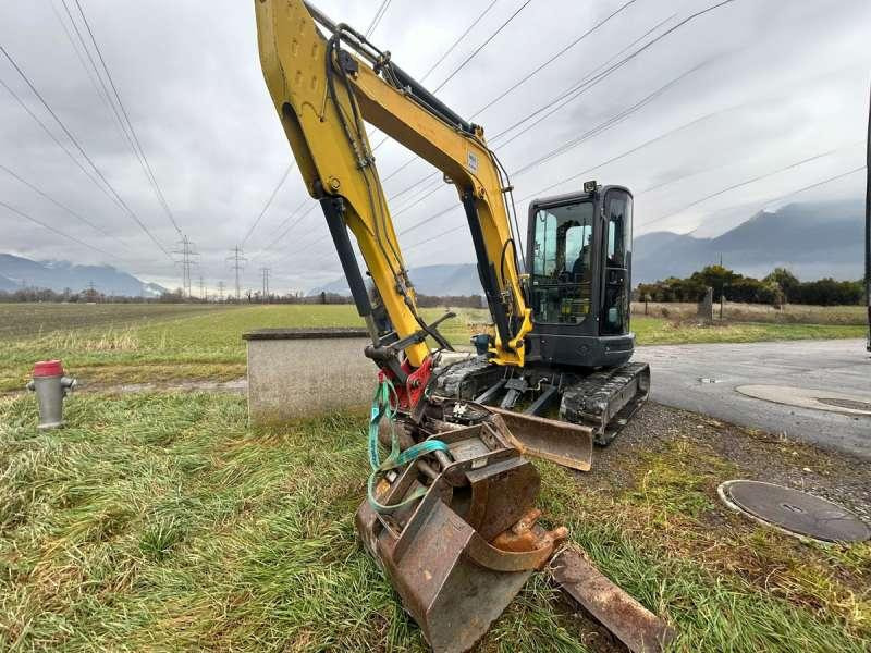 New Holland E50B SR - حفارة مصغرة: صور 3 New Holland E50B SR - حفارة مصغرة: صور 3
