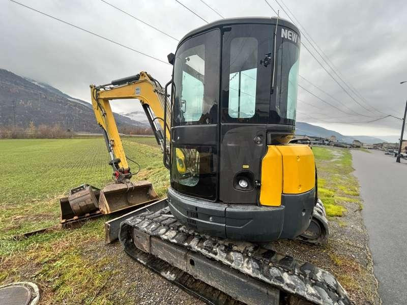 New Holland E50B SR - حفارة مصغرة: صور 5 New Holland E50B SR - حفارة مصغرة: صور 5