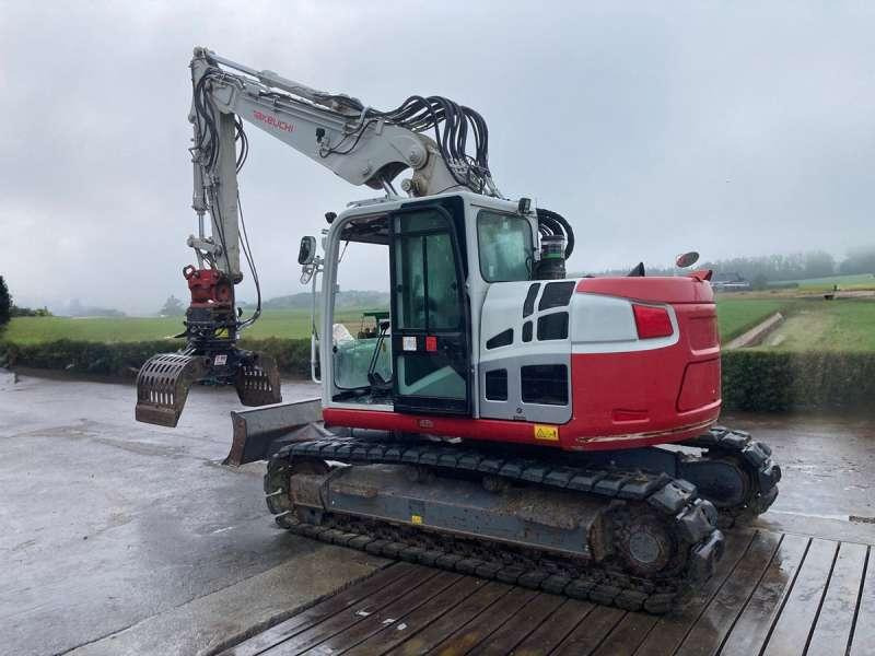 Takeuchi TB2150R - حفارات زحافة: صور 2 Takeuchi TB2150R - حفارات زحافة: صور 2