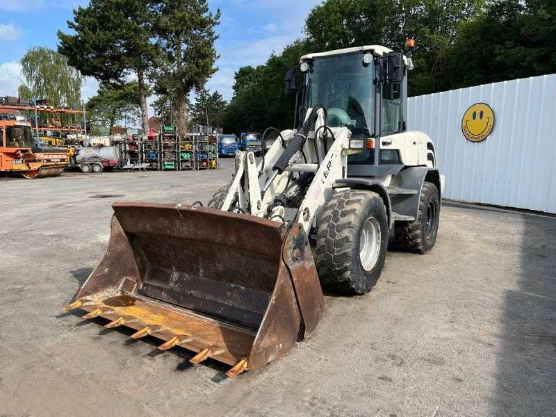 Terex TL100 - لودر مفصلي صغير: صور 2 Terex TL100 - لودر مفصلي صغير: صور 2