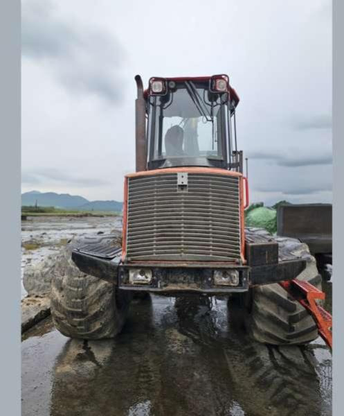 VALMET 840.4 - جرار أعمال الحراجة: صور 5 VALMET 840.4 - جرار أعمال الحراجة: صور 5