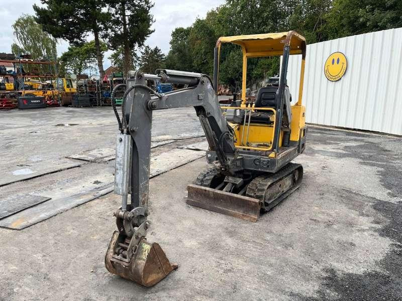 Volvo EB12 - حفارة مصغرة: صور 2 Volvo EB12 - حفارة مصغرة: صور 2