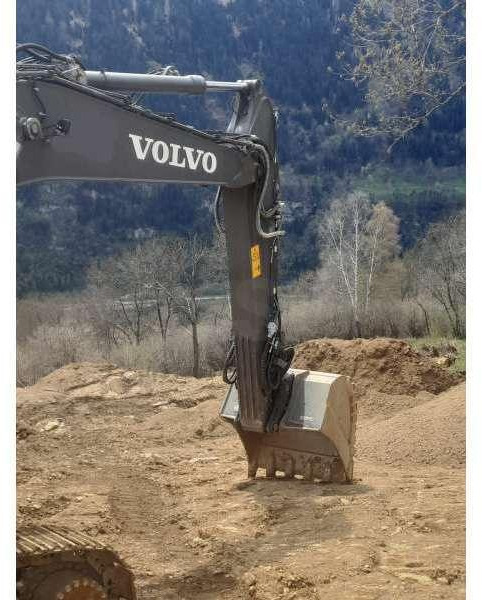 Volvo EC220ENH - حفارات زحافة: صور 4 Volvo EC220ENH - حفارات زحافة: صور 4
