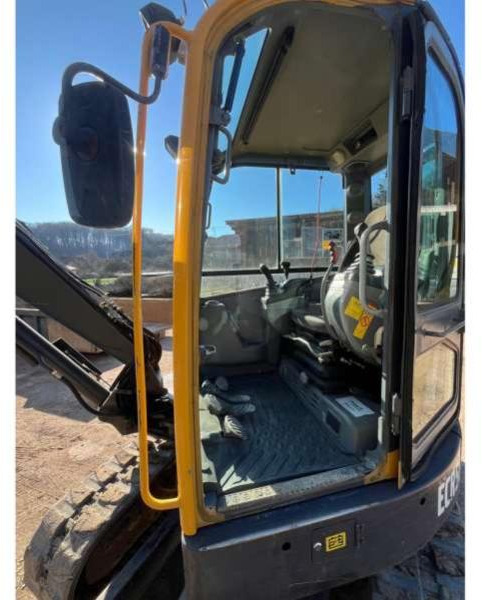 Volvo ECR58 - حفارة مصغرة: صور 5 Volvo ECR58 - حفارة مصغرة: صور 5
