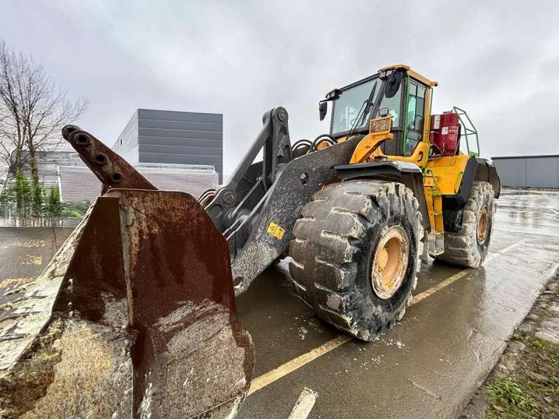 Volvo L220H - اللودر بعجل: صور 5 Volvo L220H - اللودر بعجل: صور 5