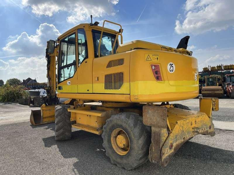 Volvo Pelle sur Pneus EW140D - حفارة على عجلات: صور 5 Volvo Pelle sur Pneus EW140D - حفارة على عجلات: صور 5