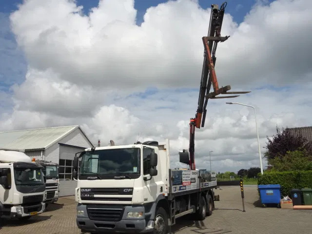 DAF CF 360 6X4 MANUAL GEAR STEELSPRINGS 18,5 TON PALFINKER - شاحنات مسطحة, شاحنة كرين: صور 3 DAF CF 360 6X4 MANUAL GEAR STEELSPRINGS 18,5 TON PALFINKER - شاحنات مسطحة, شاحنة كرين: صور 3