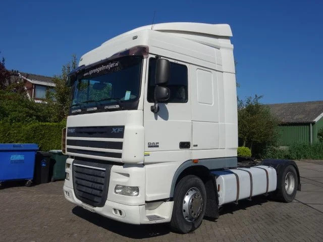 DAF XF 105.460 zf intarder - شاحنة جرار: صور 1 DAF XF 105.460 zf intarder - شاحنة جرار: صور 1