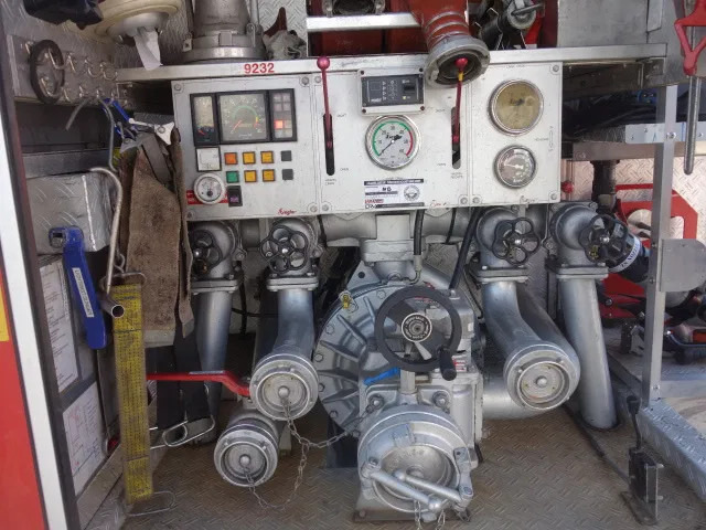 MAN 15 224-with winch 2500liter tank manual gearbox ,ziegler pomp - المطافئ: صور 4 MAN 15 224-with winch 2500liter tank manual gearbox ,ziegler pomp - المطافئ: صور 4