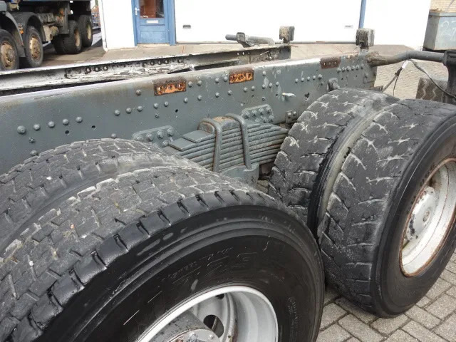 MAN 41-414 manuial pomp 8x4 - الشاسيه شاحنة: صور 4 MAN 41-414 manuial pomp 8x4 - الشاسيه شاحنة: صور 4