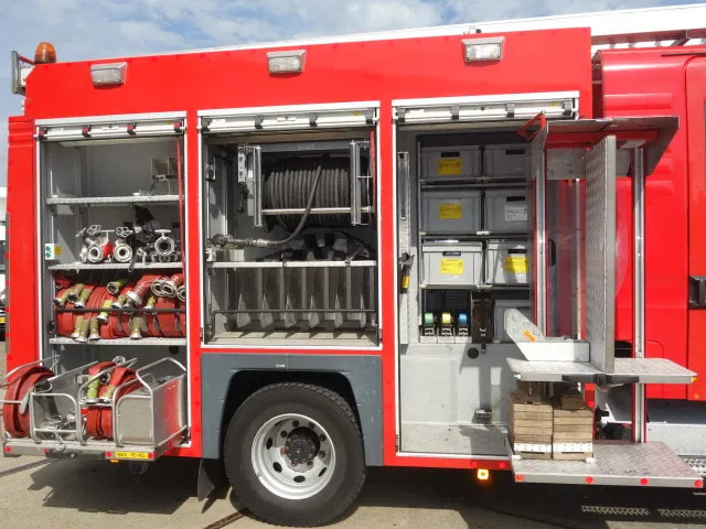 MAN TGM 15.290 15-280 BOMBEROS FIRE TRUCK, 3000 LITER PER MIN - المطافئ: صور 3 MAN TGM 15.290 15-280 BOMBEROS FIRE TRUCK, 3000 LITER PER MIN - المطافئ: صور 3