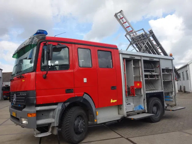 Mercedes-Benz Actros 1831 4X4 ZIEGLER BOMBEROS POMP,2500 L TANK - المطافئ: صور 1 Mercedes-Benz Actros 1831 4X4 ZIEGLER BOMBEROS POMP,2500 L TANK - المطافئ: صور 1