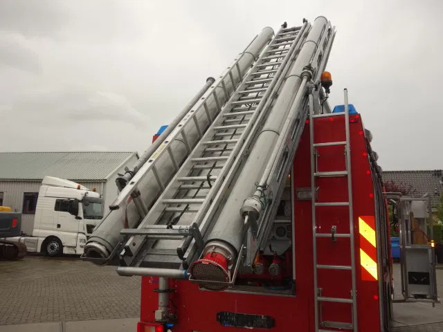 Volvo -330 2000 LITER WATER TANK KRONEBURGPUMP - المطافئ: صور 5 Volvo -330 2000 LITER WATER TANK KRONEBURGPUMP - المطافئ: صور 5