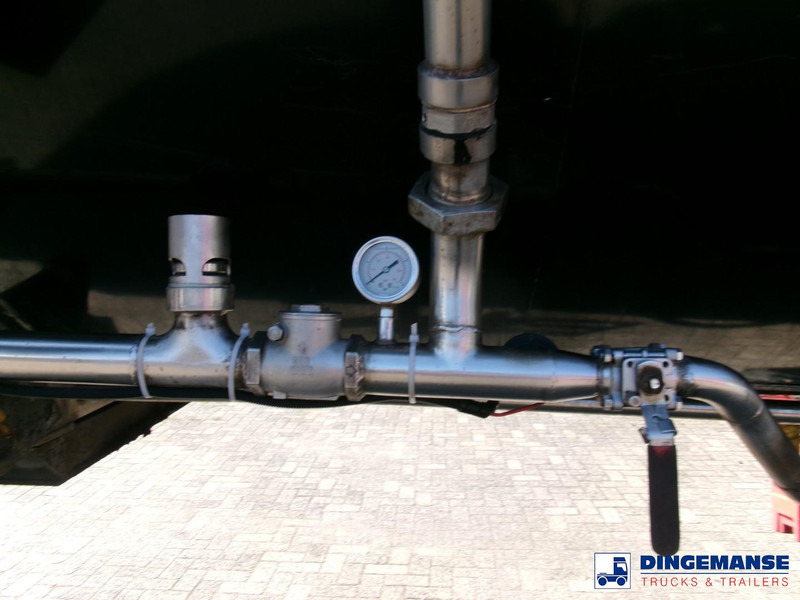 Clayton Bitumen tank inox 33 m3 / 1 comp + ADR - نصف مقطورة صهريج: صور 5 Clayton Bitumen tank inox 33 m3 / 1 comp + ADR - نصف مقطورة صهريج: صور 5