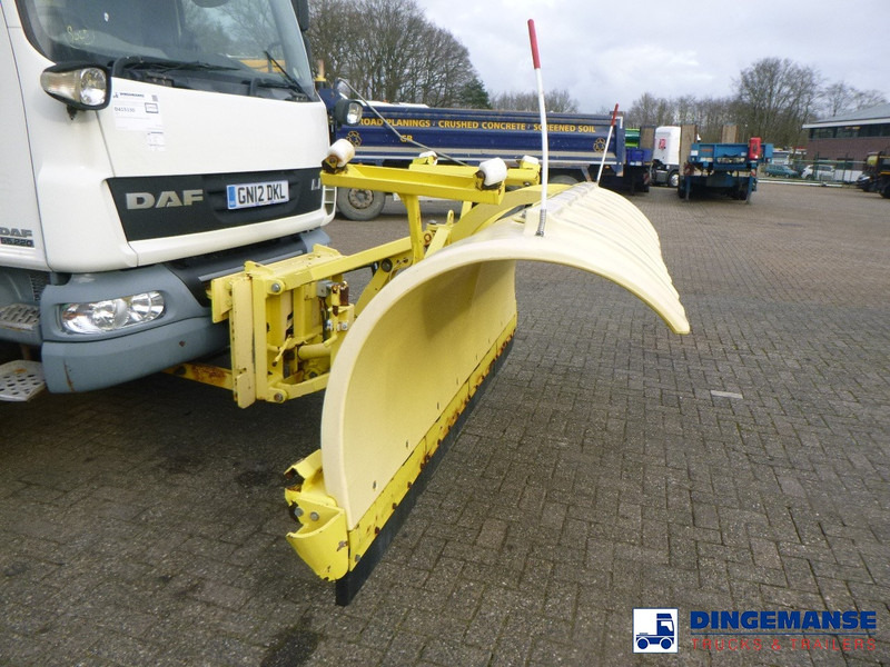 جرافة ثلج DAF LF 55.220 4X2 RHD salt spreader / gritter: صور 6