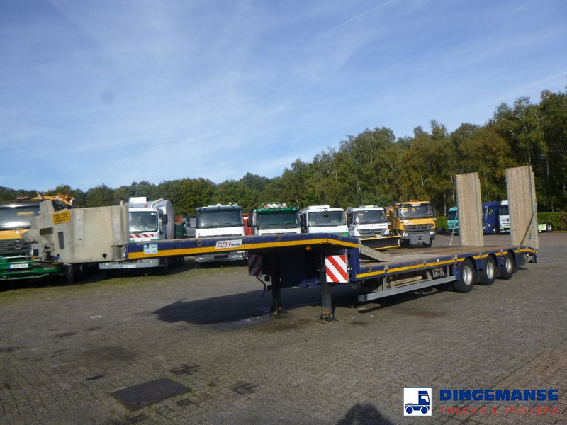 Faymonville 3-axle semi-lowbed trailer 50T + ramps - عربة مسطحة منخفضة نصف مقطورة: صور 1 Faymonville 3-axle semi-lowbed trailer 50T + ramps - عربة مسطحة منخفضة نصف مقطورة: صور 1
