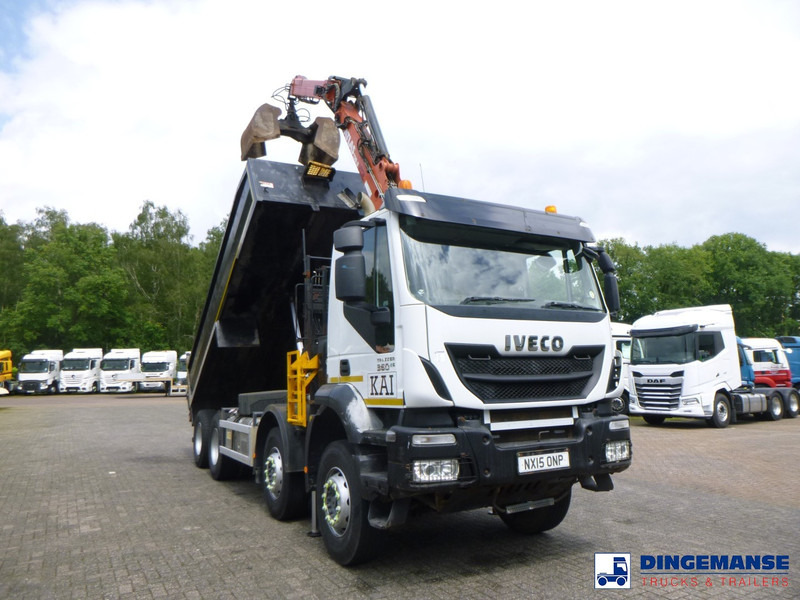 Iveco Trakker 360 Euro 6 8x4 RHD tipper + Atlas 130.2VGL - شاحنة كرين: صور 2 Iveco Trakker 360 Euro 6 8x4 RHD tipper + Atlas 130.2VGL - شاحنة كرين: صور 2