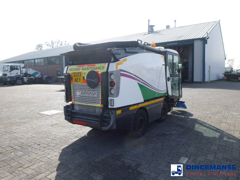 Johnston C202 compact street sweeper - سياره كنس شوارع: صور 4 Johnston C202 compact street sweeper - سياره كنس شوارع: صور 4