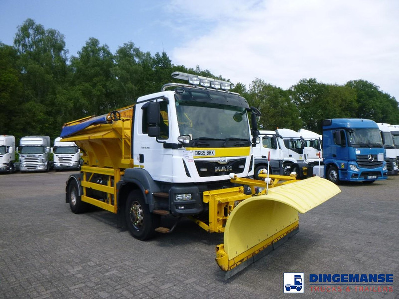 MAN TGM 18.290 4X4 RHD gritter / snow plough - جرافة ثلج: صور 2 MAN TGM 18.290 4X4 RHD gritter / snow plough - جرافة ثلج: صور 2
