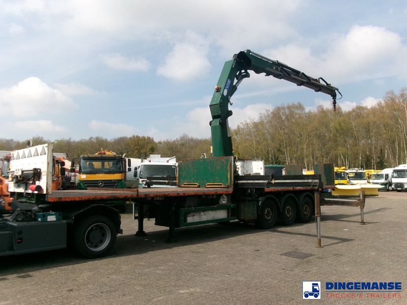 Massey Platform trailer + HMF 4720 K3 crane - شاحنات مسطحة, شاحنة كرين: صور 1 Massey Platform trailer + HMF 4720 K3 crane - شاحنات مسطحة, شاحنة كرين: صور 1