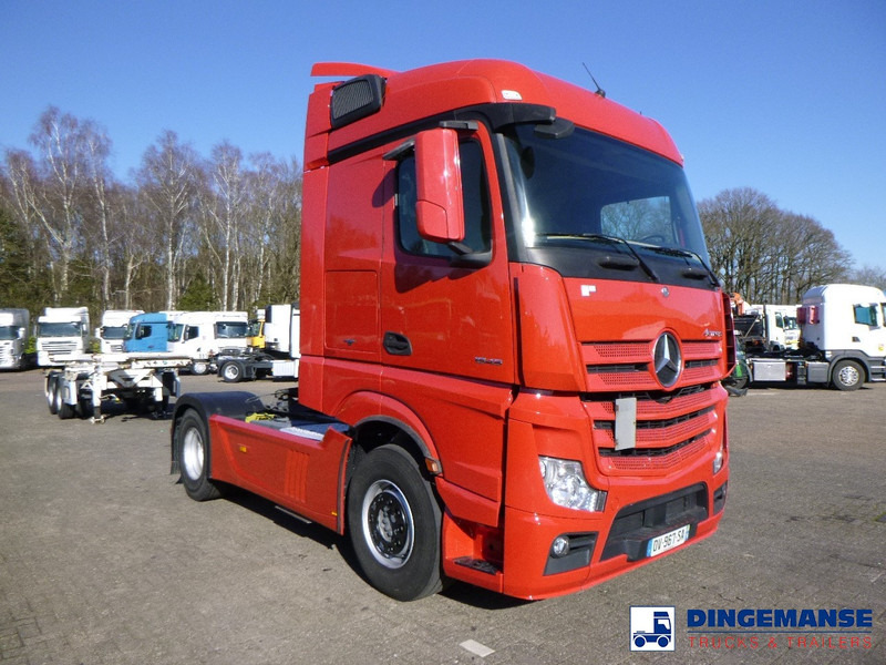 Mercedes-Benz Actros 1845 4x2 Euro 6 - شاحنة جرار: صور 2 Mercedes-Benz Actros 1845 4x2 Euro 6 - شاحنة جرار: صور 2