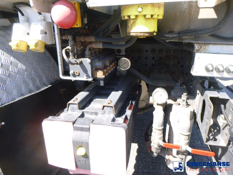 تأجير Mercedes-Benz Antos 1842 4x2 RHD Saugbagger / vacuum excavator Mercedes-Benz Antos 1842 4x2 RHD Saugbagger / vacuum excavator: صور 15 تأجير Mercedes-Benz Antos 1842 4x2 RHD Saugbagger / vacuum excavator Mercedes-Benz Antos 1842 4x2 RHD Saugbagger / vacuum excavator: صور 15