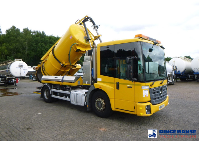 Mercedes-Benz Econic 1830 4x2 Euro 6 RHD Fuller vacuum tank 8.1 m3 - فراغ شاحنة: صور 2 Mercedes-Benz Econic 1830 4x2 Euro 6 RHD Fuller vacuum tank 8.1 m3 - فراغ شاحنة: صور 2