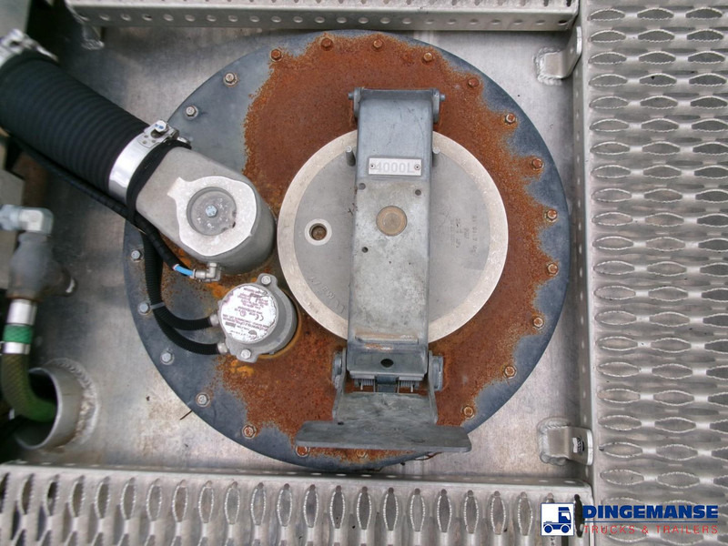 شاحنة صهريج Renault Premium 270 4x2 fuel tank 13.8 m3 / 4 comp: صور 13 شاحنة صهريج Renault Premium 270 4x2 fuel tank 13.8 m3 / 4 comp: صور 13