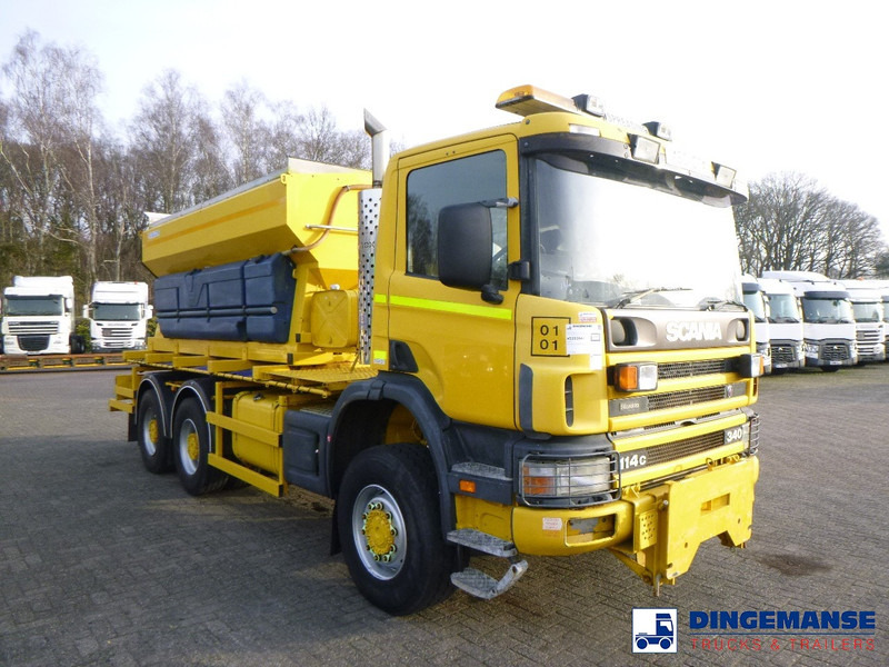 Scania P114-340 CB 6X6 RHD gritter / snow plough - جرافة ثلج: صور 2 Scania P114-340 CB 6X6 RHD gritter / snow plough - جرافة ثلج: صور 2