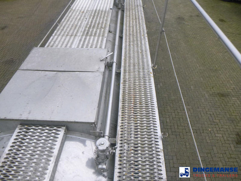 نصف مقطورة صهريج Van Hool Chemical tank inox 30 m3 / 3 comp: صور 13 نصف مقطورة صهريج Van Hool Chemical tank inox 30 m3 / 3 comp: صور 13